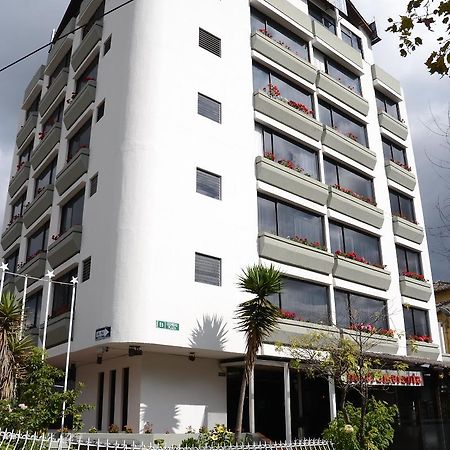 Aparthotel Amaranta Quito Esterno foto