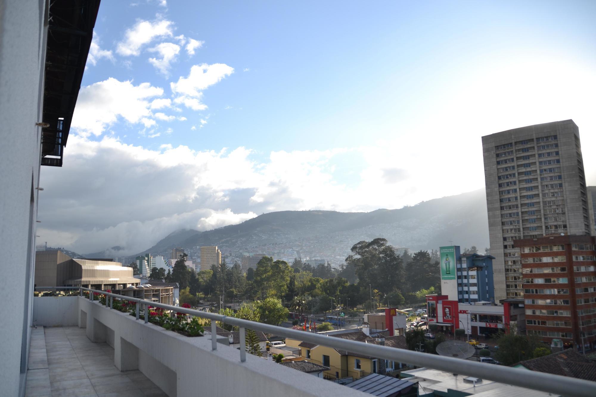 Aparthotel Amaranta Quito Esterno foto