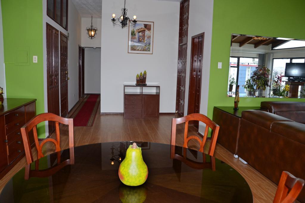 Aparthotel Amaranta Quito Esterno foto